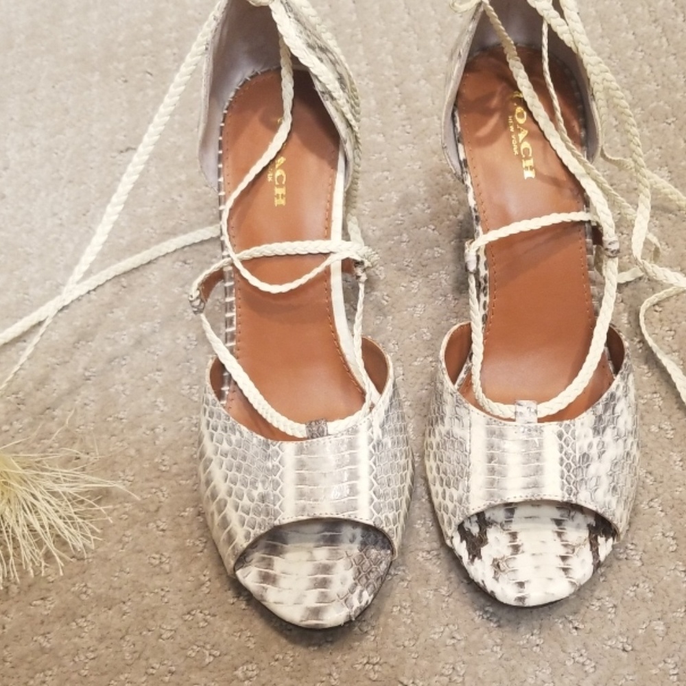 Coach sandals size 8